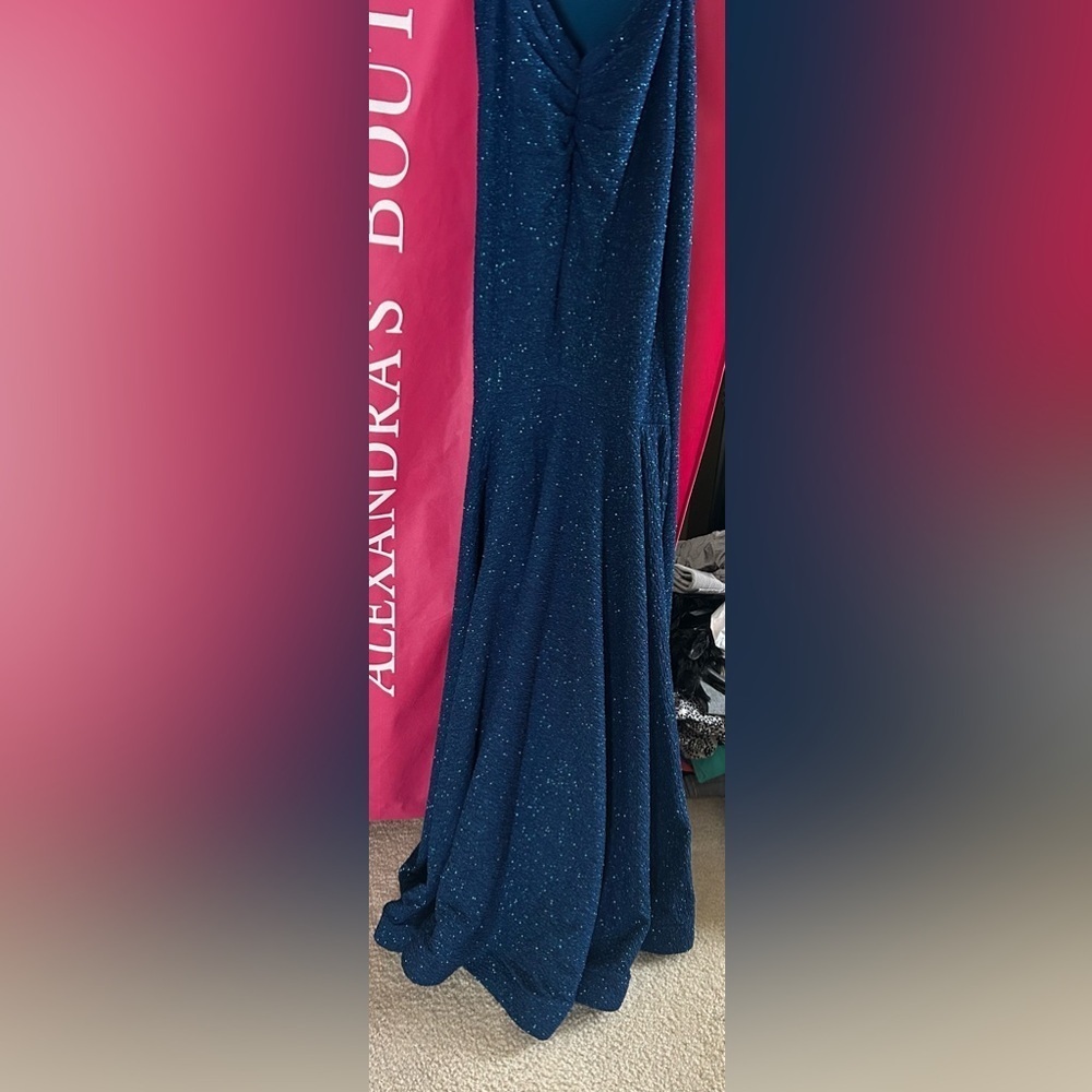 Jovani Prom Dress - Picture 6 of 11